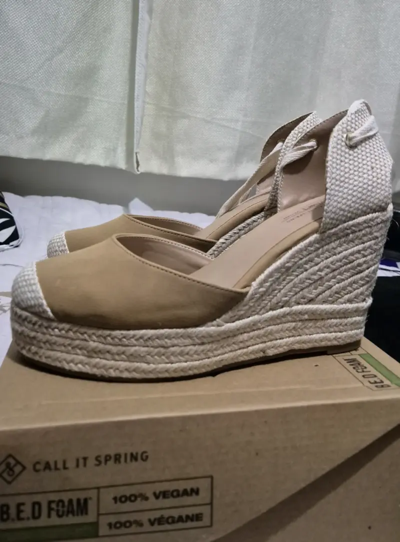 Alpargatas beige con plataforma Call it spring - 2