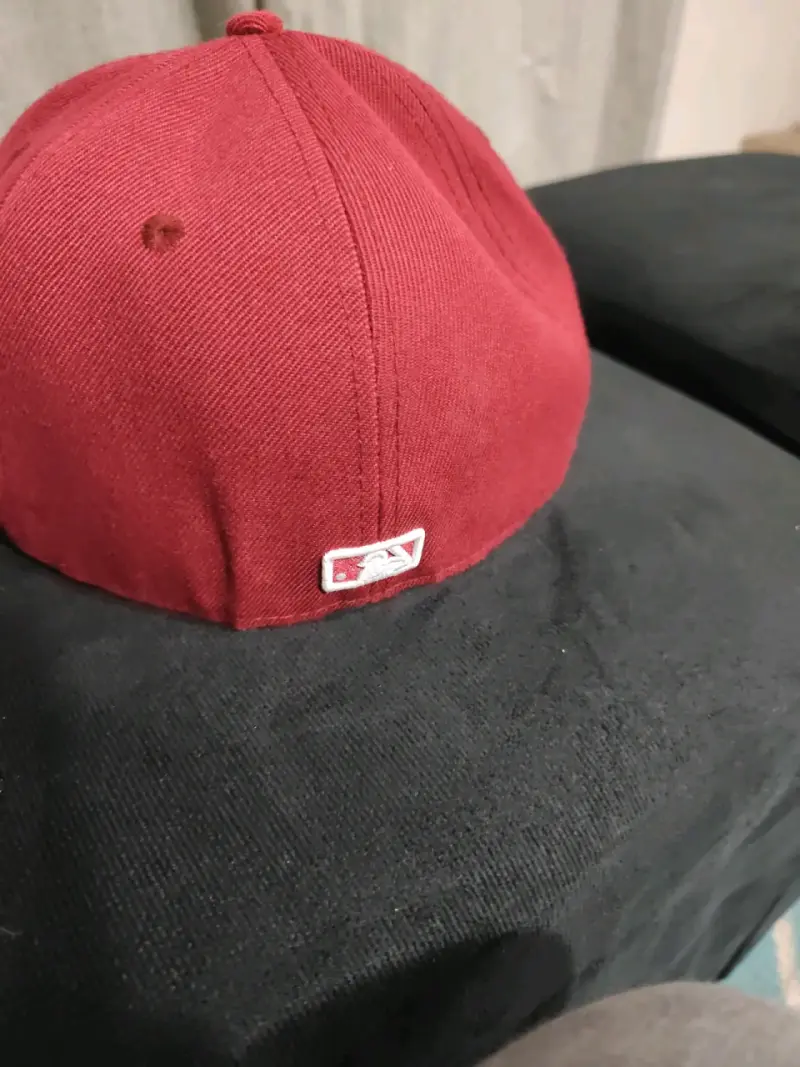 Gorra roja New Era - 2