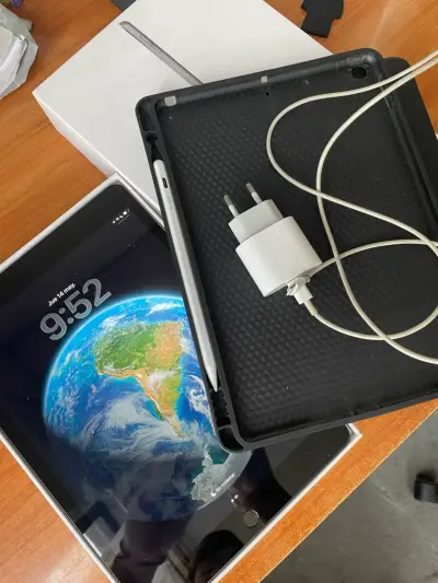 iPad 9na generación 10.2 64 GB - miniatura 1
