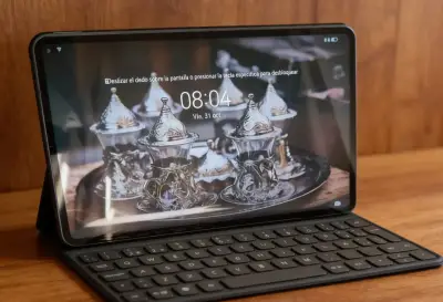 Tablet con teclado removible - miniatura 3