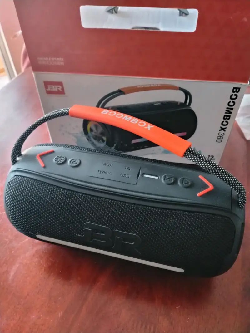 Parlante Bluetooth resistente al agua - 2