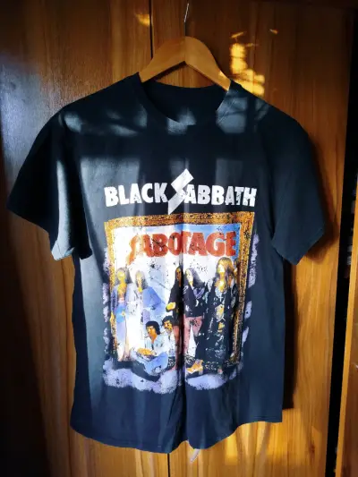 Polera Black Sabbath negra - miniatura 1