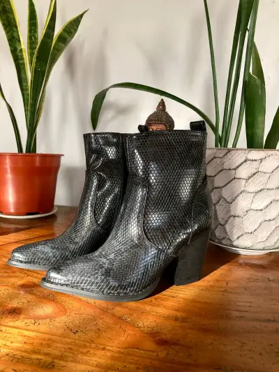 Botines negros. - miniatura 1