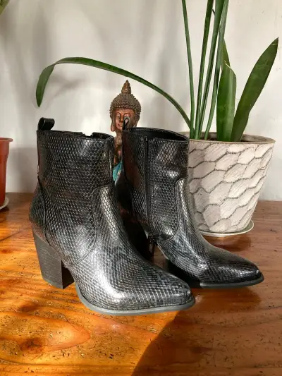 Botines negros. - miniatura 3