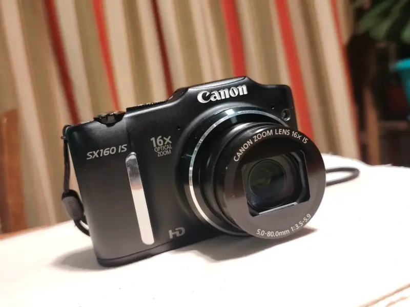 Cámara digital Canon compacta - 2