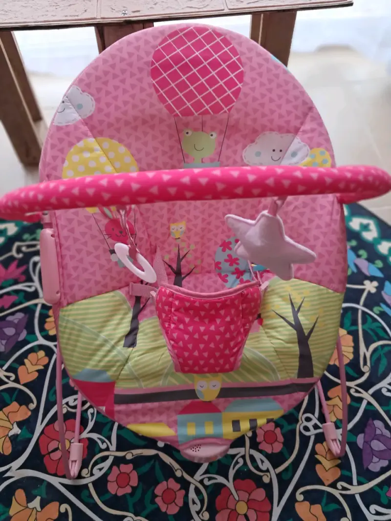 Silla mecedora bebé rosa - 1