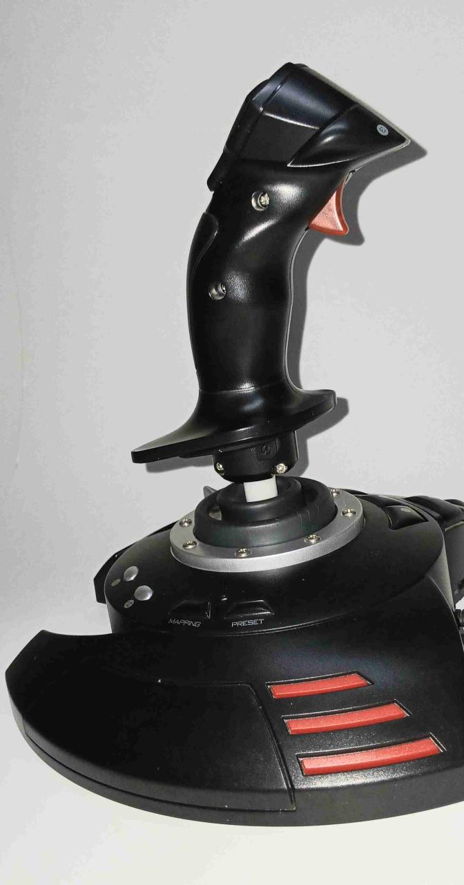 Joystick Thrustmaster PC/Consola - 6