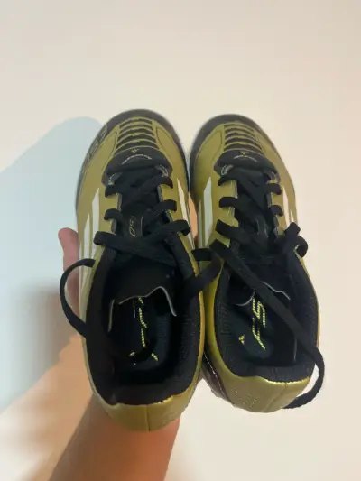 Zapatilla fútbol infantil dorada - miniatura 6