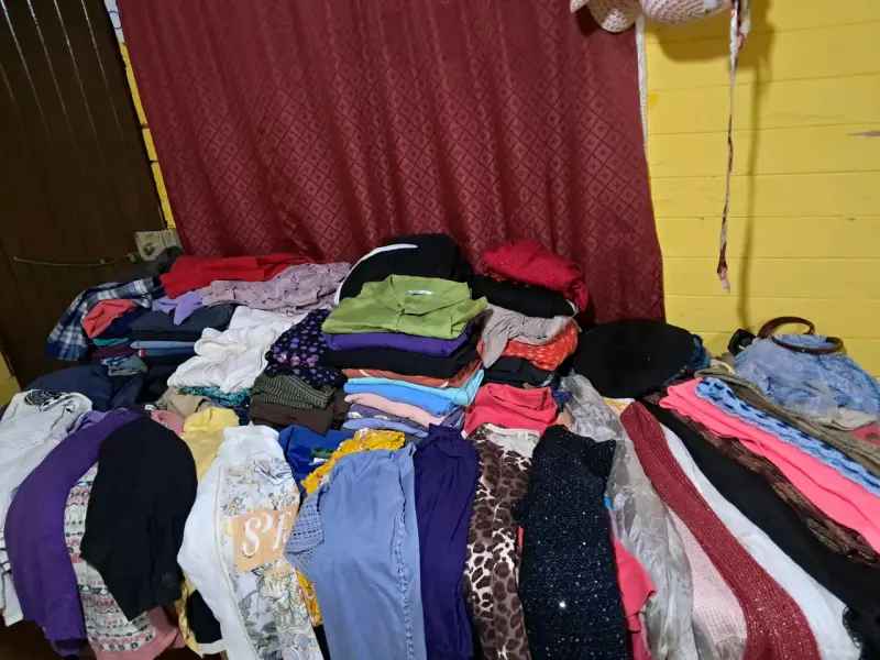 Lote de ropa variada oferta