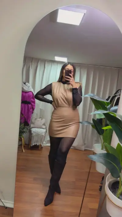 Vestido ecocuero ZARA talla S - miniatura 3