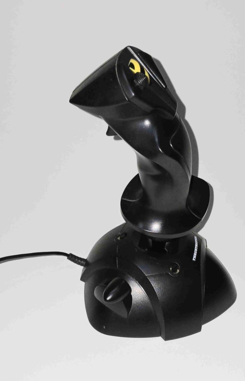 Joystick para simuladores Thrustmaster - 3
