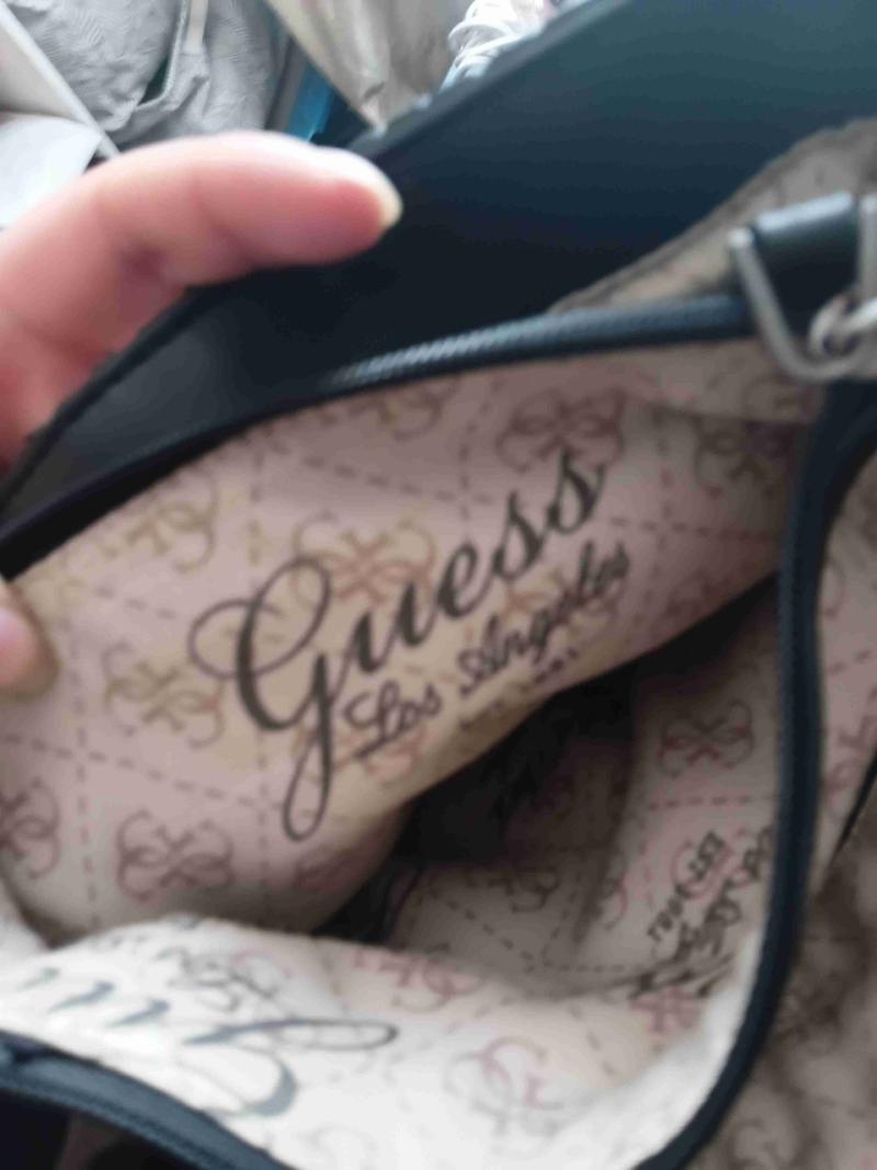 Cartera negra Guess con cadena - 2