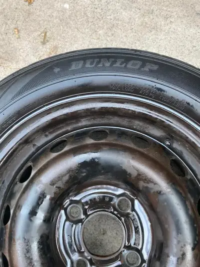 Llanta + neumático Dunlop 185-60-R14 - miniatura 1