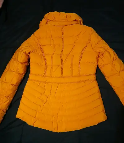 Chaqueta de mujer amarilla - miniatura 2
