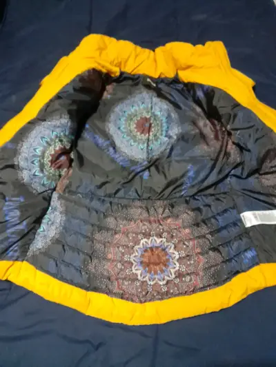 Chaqueta de mujer amarilla - miniatura 4
