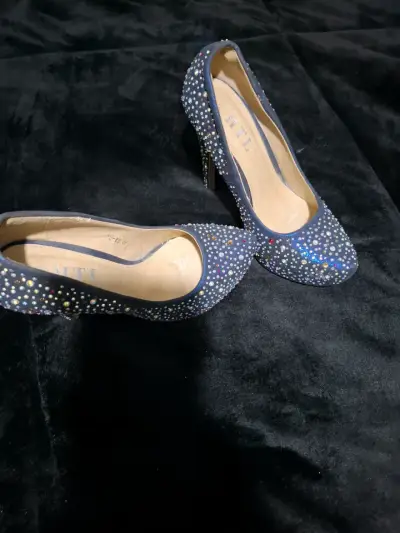 Tacones con cristales coloridos - miniatura 1