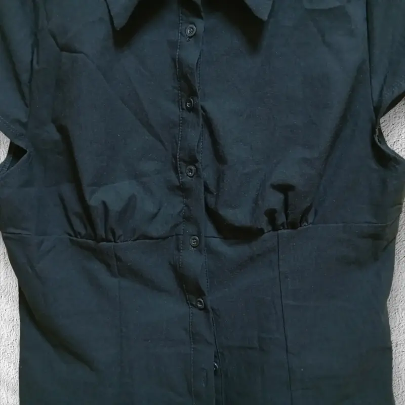 Blusa negra manga corta - 2