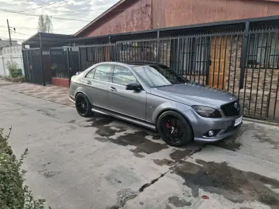 Mercedes C350 - miniatura 2