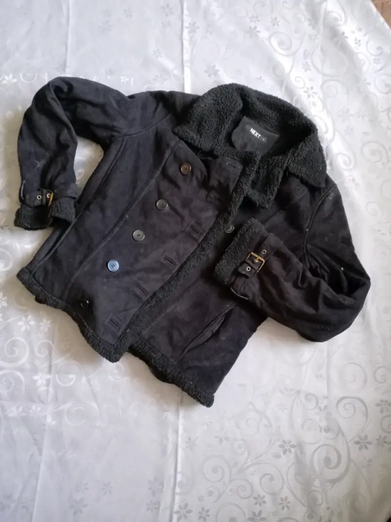 Chaqueta negra de invierno