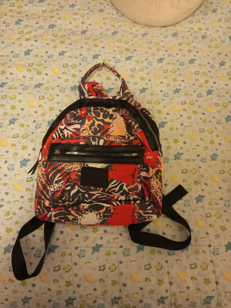 Mochila estampada colorida