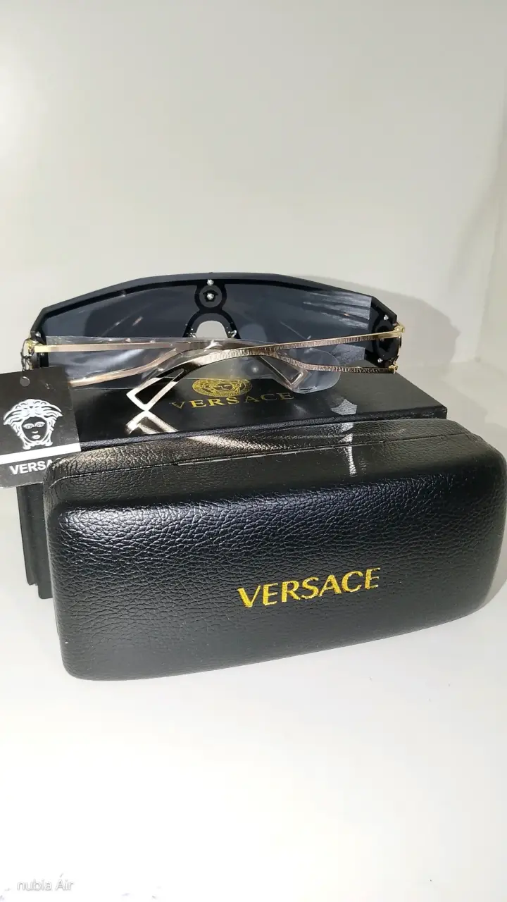 Gafas de sol Versace negras - 1