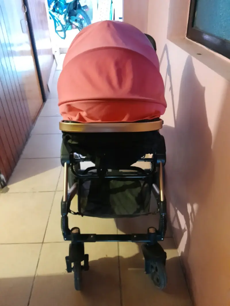 Coche rosado para bebe hasta 5 años - 4