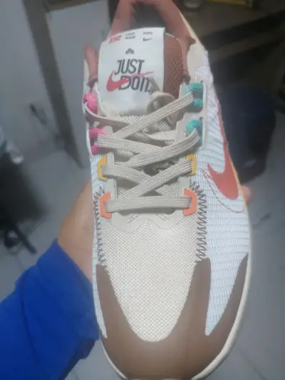 Zapatillas deportivas blancas - miniatura 2