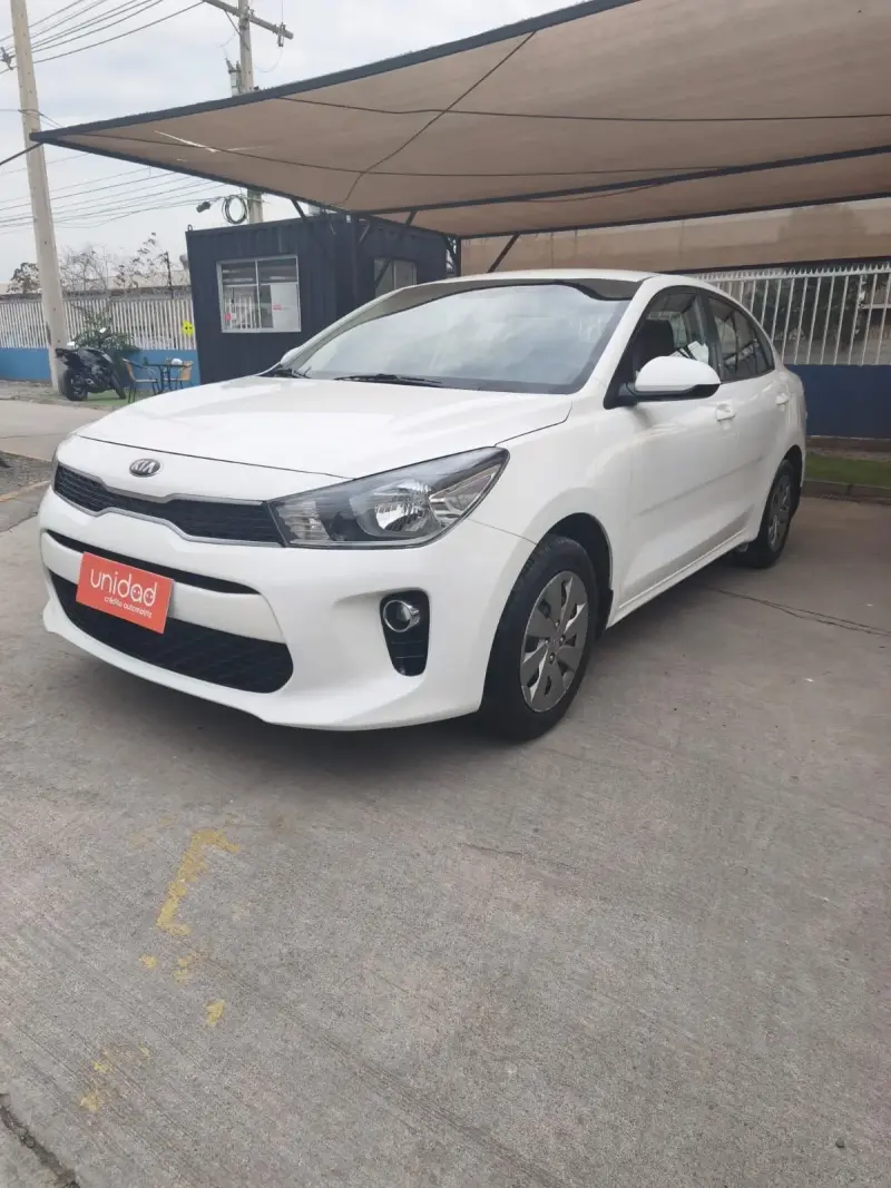 Kia rio 4 año 2019 - 4