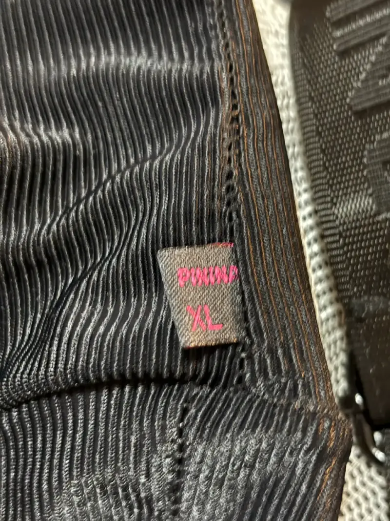 Pantalón acampanado negro - 4