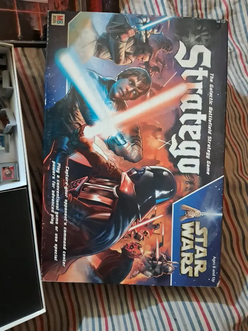 Juego de mesa Stratego Star Wars - 1