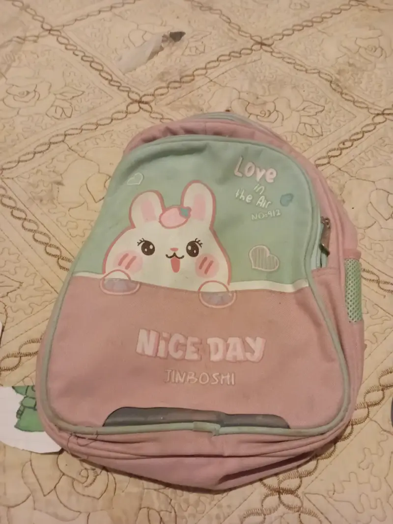 Mochila infantil rosa y verde - 1