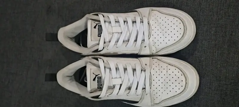 Zapatillas blancas Puma clásicas - 2