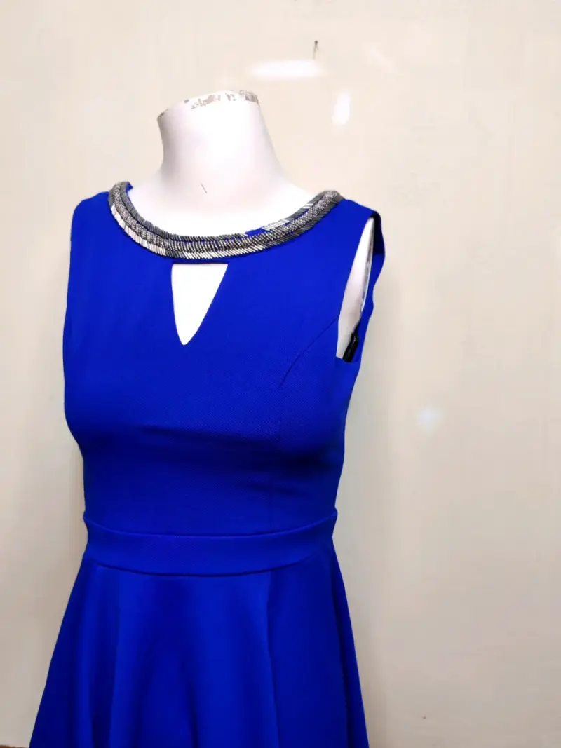 Vestido azul elegante - 3