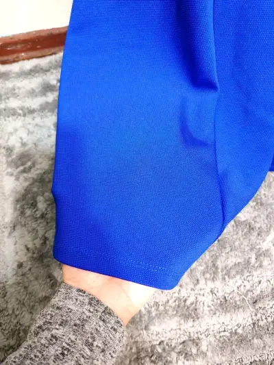 Vestido azul elegante - miniatura 5