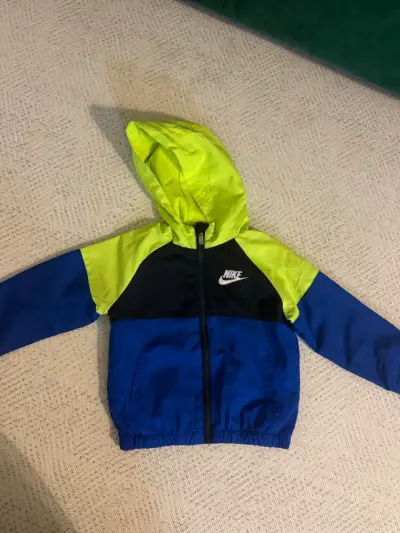 Chaqueta deportiva Nike azul y amarillo - miniatura 1