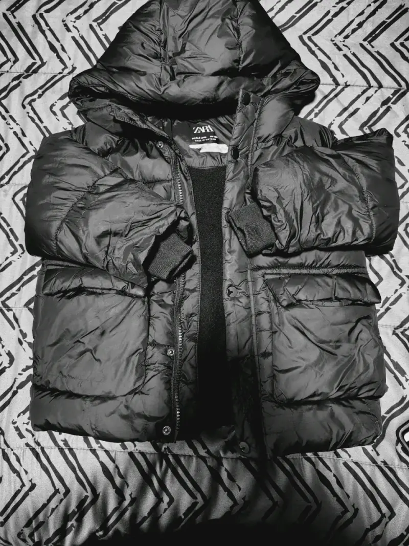 Chaqueta de abrigo negra niño talla 3-4
