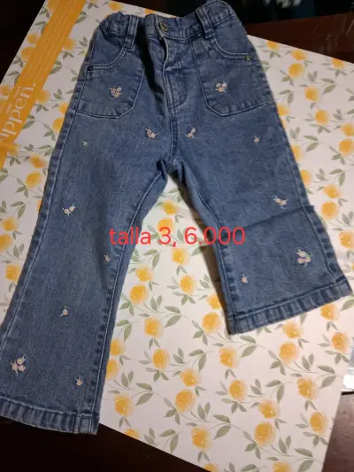 Jeans para niña con bordado floral - miniatura 1
