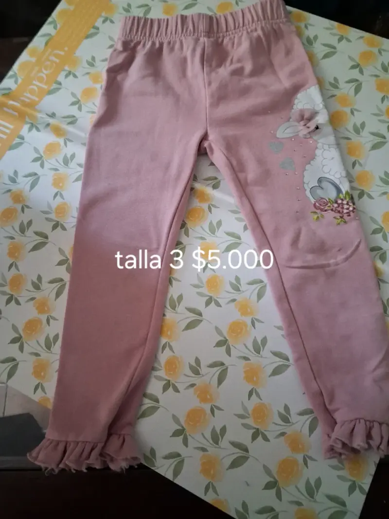 Jeans para niña con bordado floral - 2