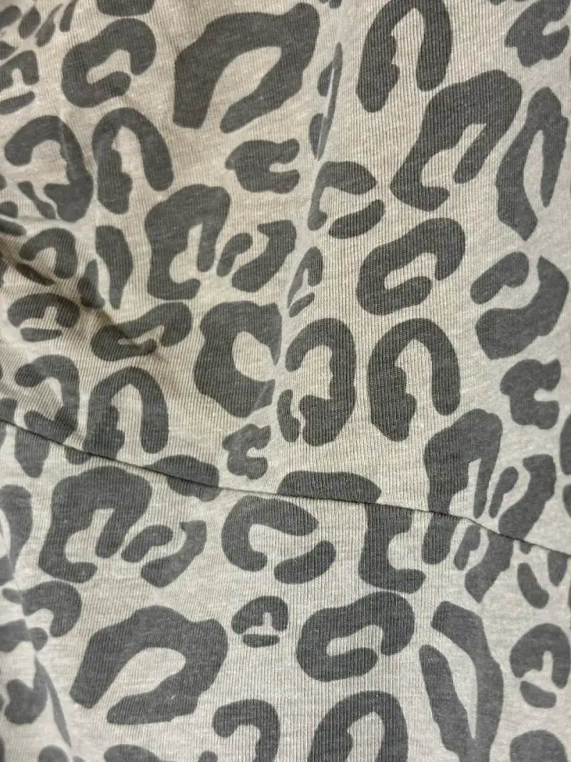 Polera estampado leopardo - 2