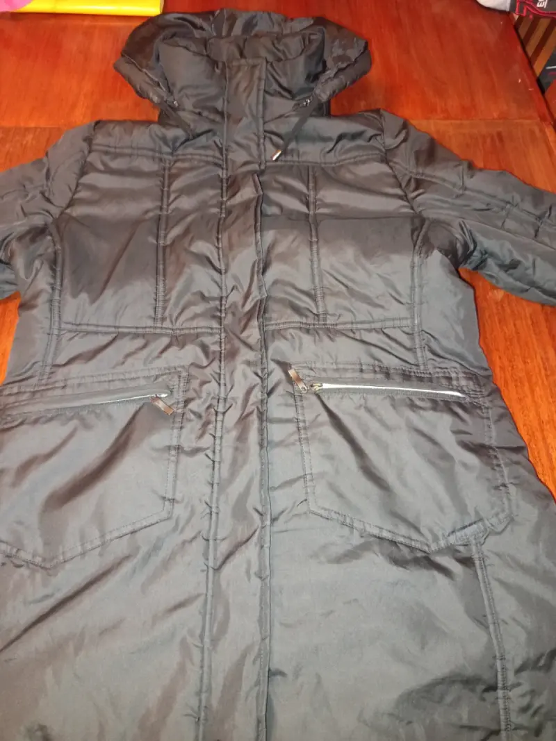 Chaqueta mujer negro con capucha