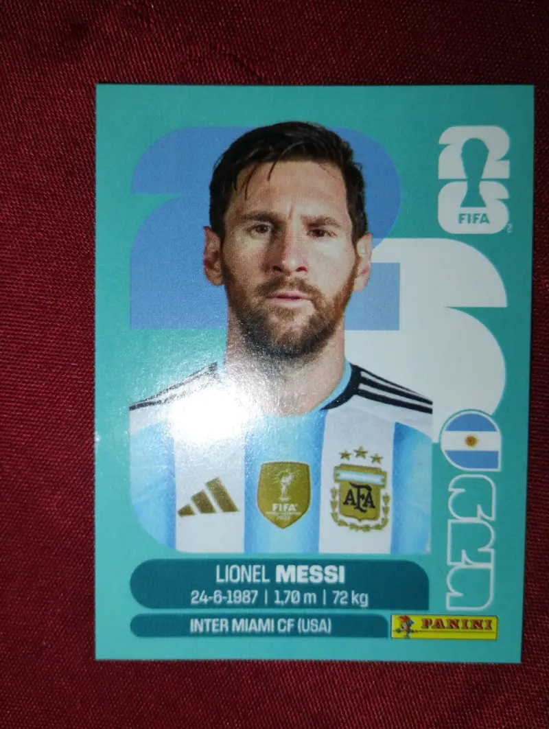 Lámina Panini Lionel Messi 2026