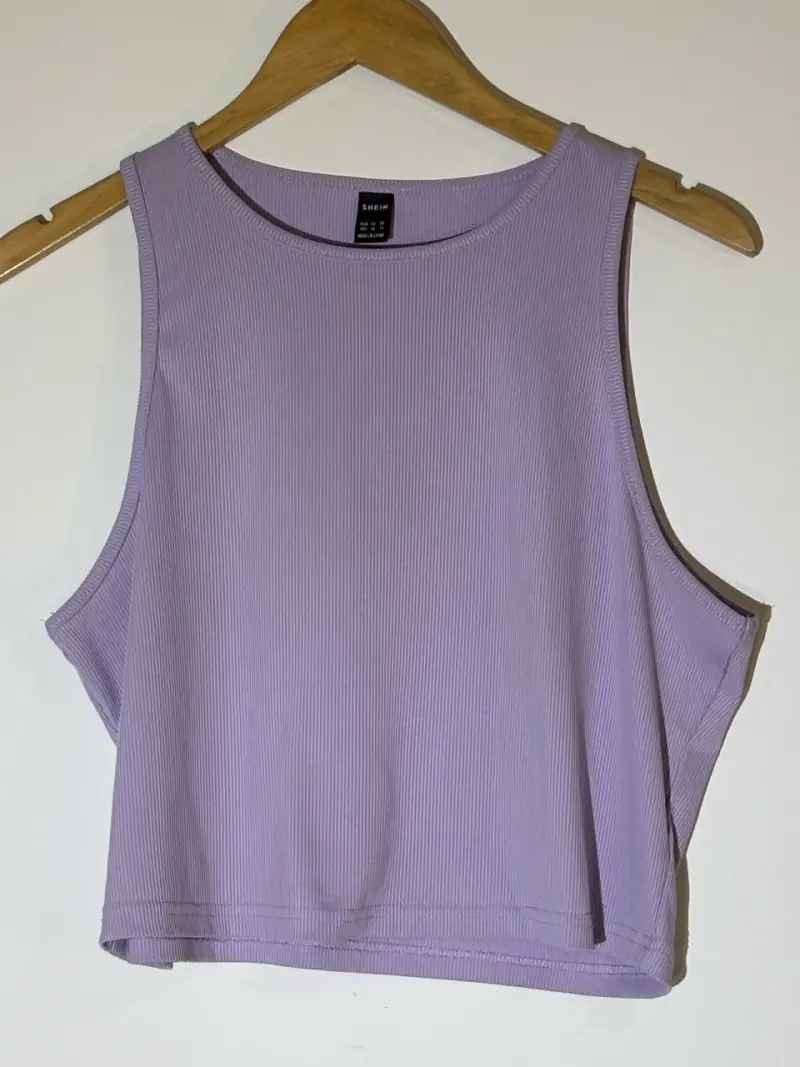 Cropped top lavanda sin mangas - 1