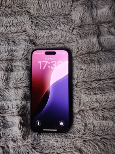iPhone 15 negro en excelente  estado - miniatura 3