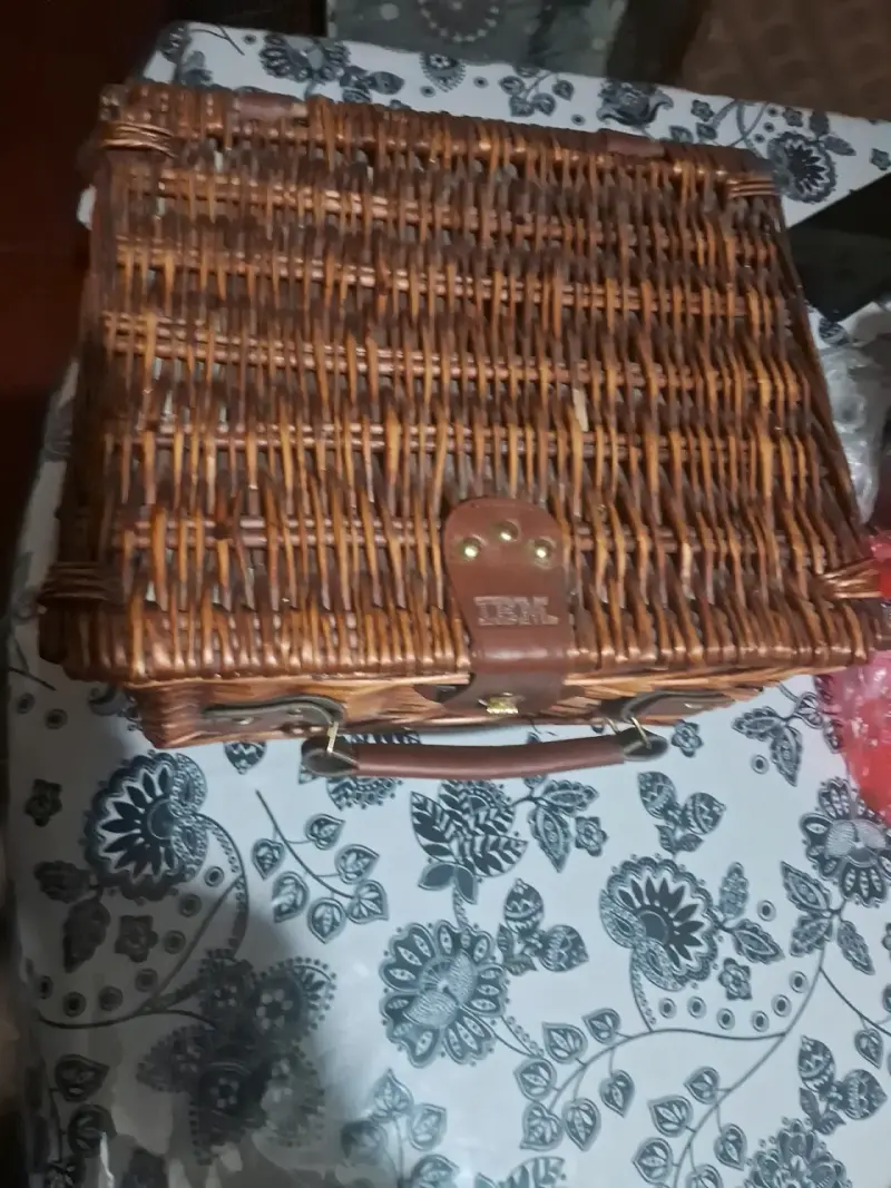 Canasta de picnic con cubiertos - 2