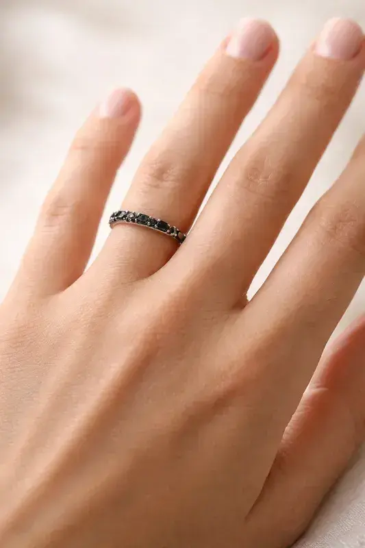 Anillo de plata con piedras negras - 3