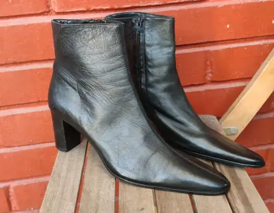 Botines negros de cuero Banana Repúblic talla 40 - miniatura 3