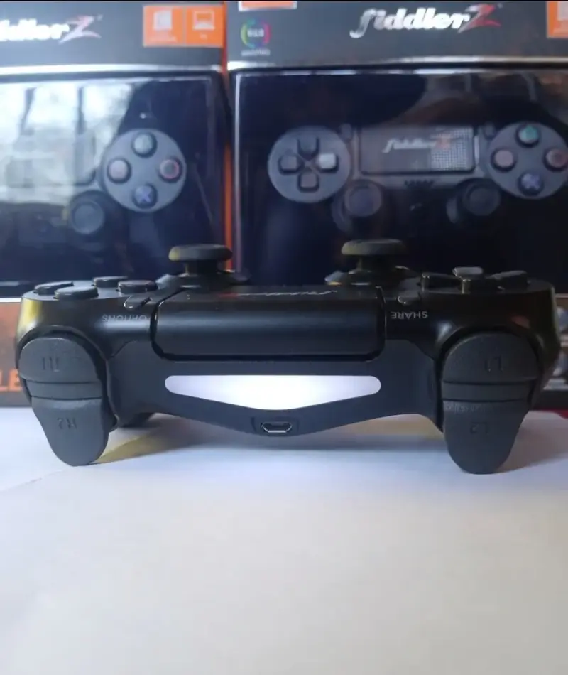 Mando PS4 - 3
