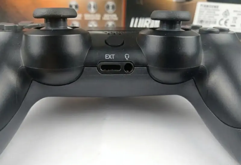 Mando PS4 - 4