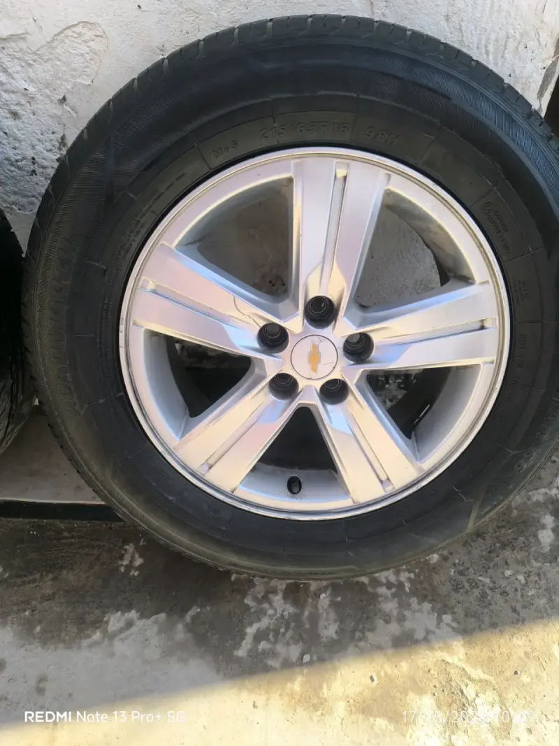 Llantas Chevrolet tracker LT 2016 - 5