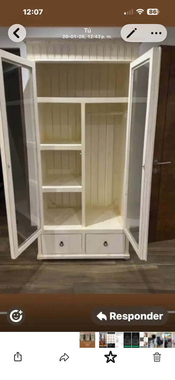 Armario blanco de madera - 1